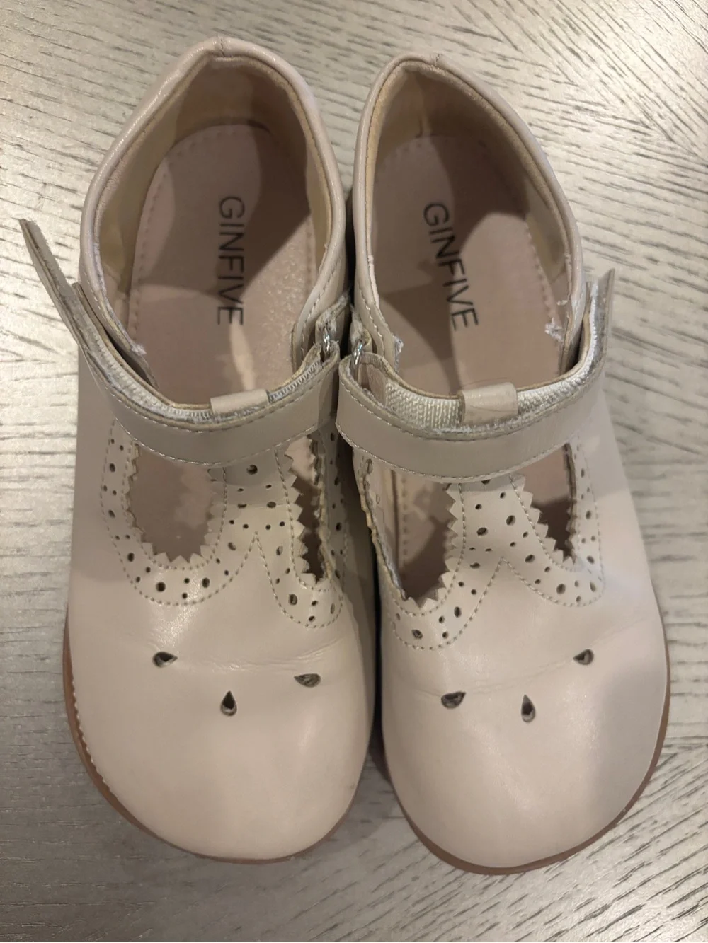 Cream Mary Jane Dress Shoes for Kids